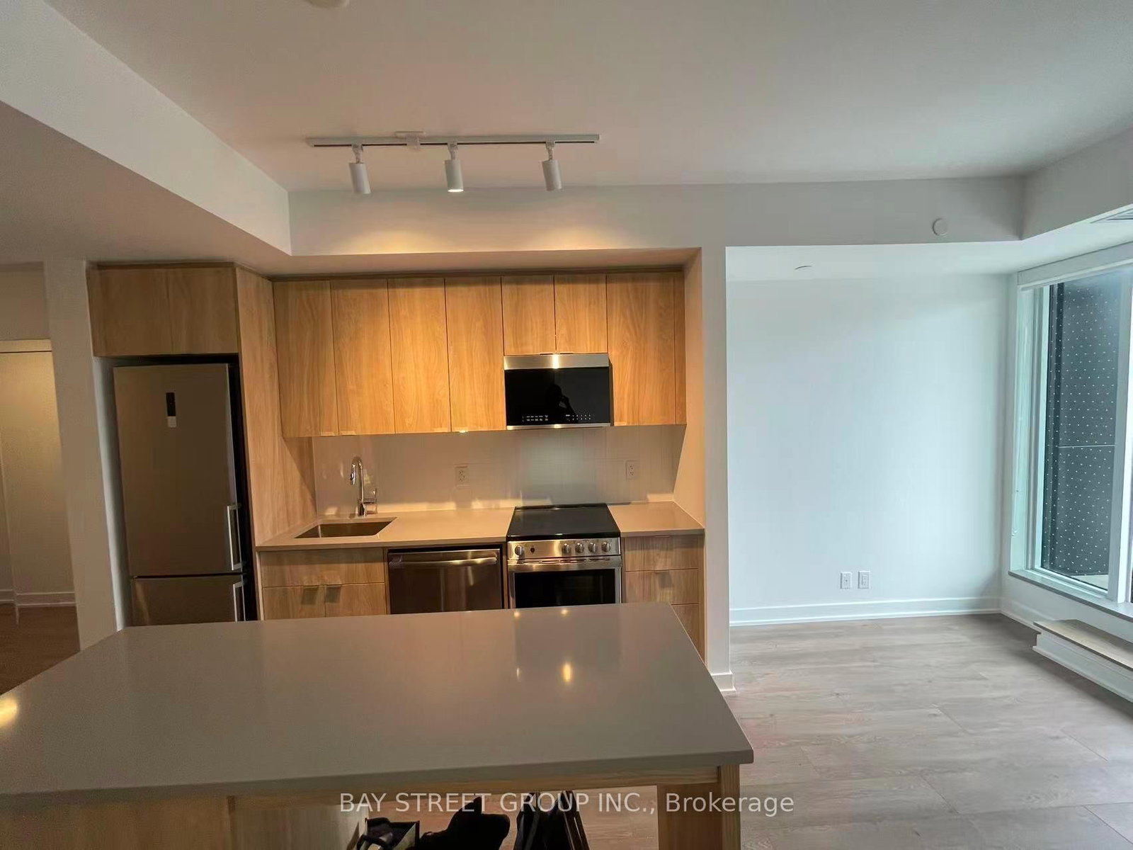 1660 Bloor Street W, Unit 511 - Photo 8