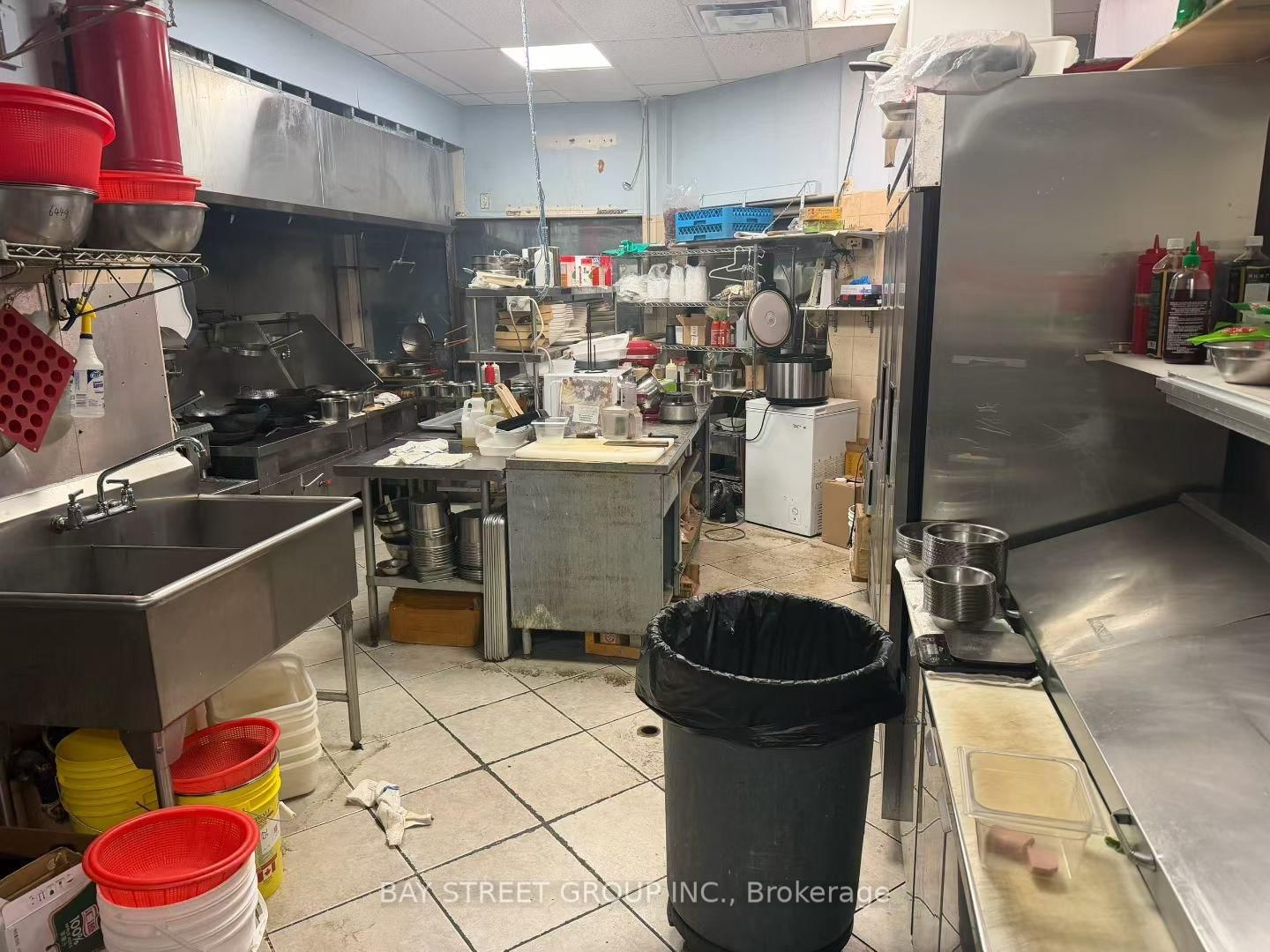 1100 Dundas Street W, Unit 9 - Photo 5