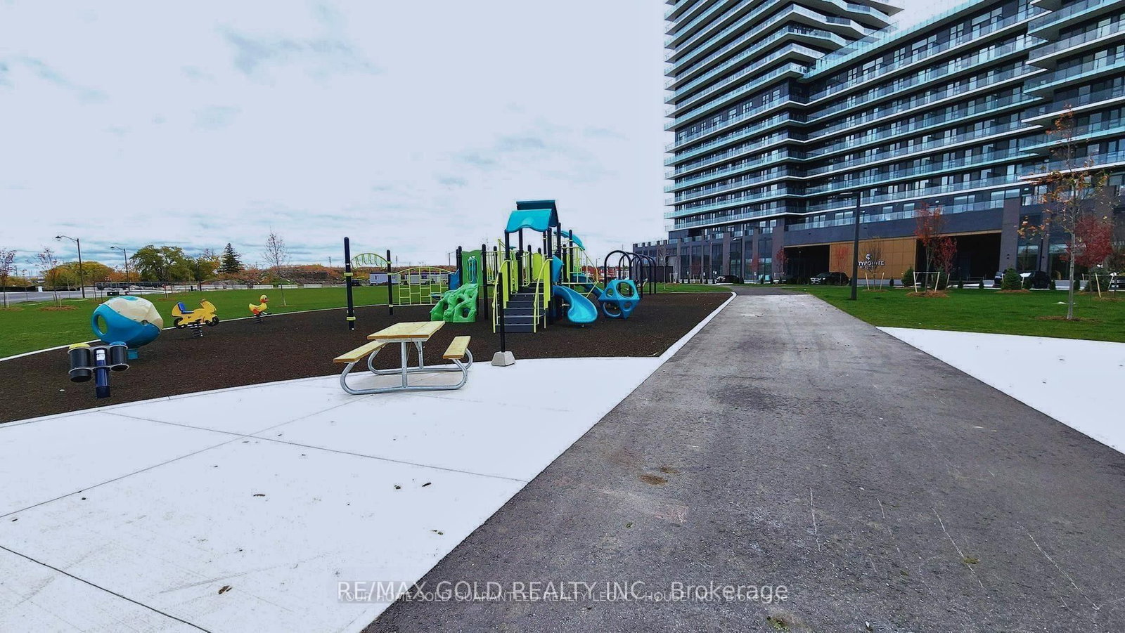 15 Skyridge Drive, Unit 1206 - Photo 13