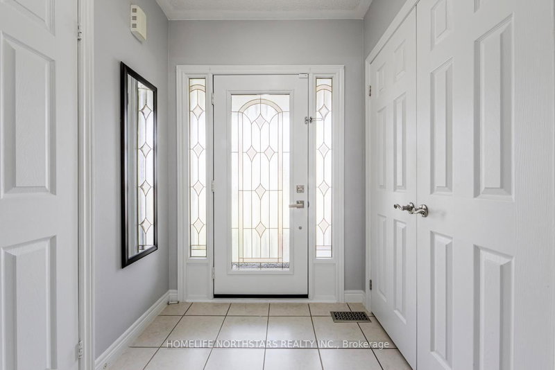 19 Stable Gate, Brampton, L7A 1V5 | Image 3