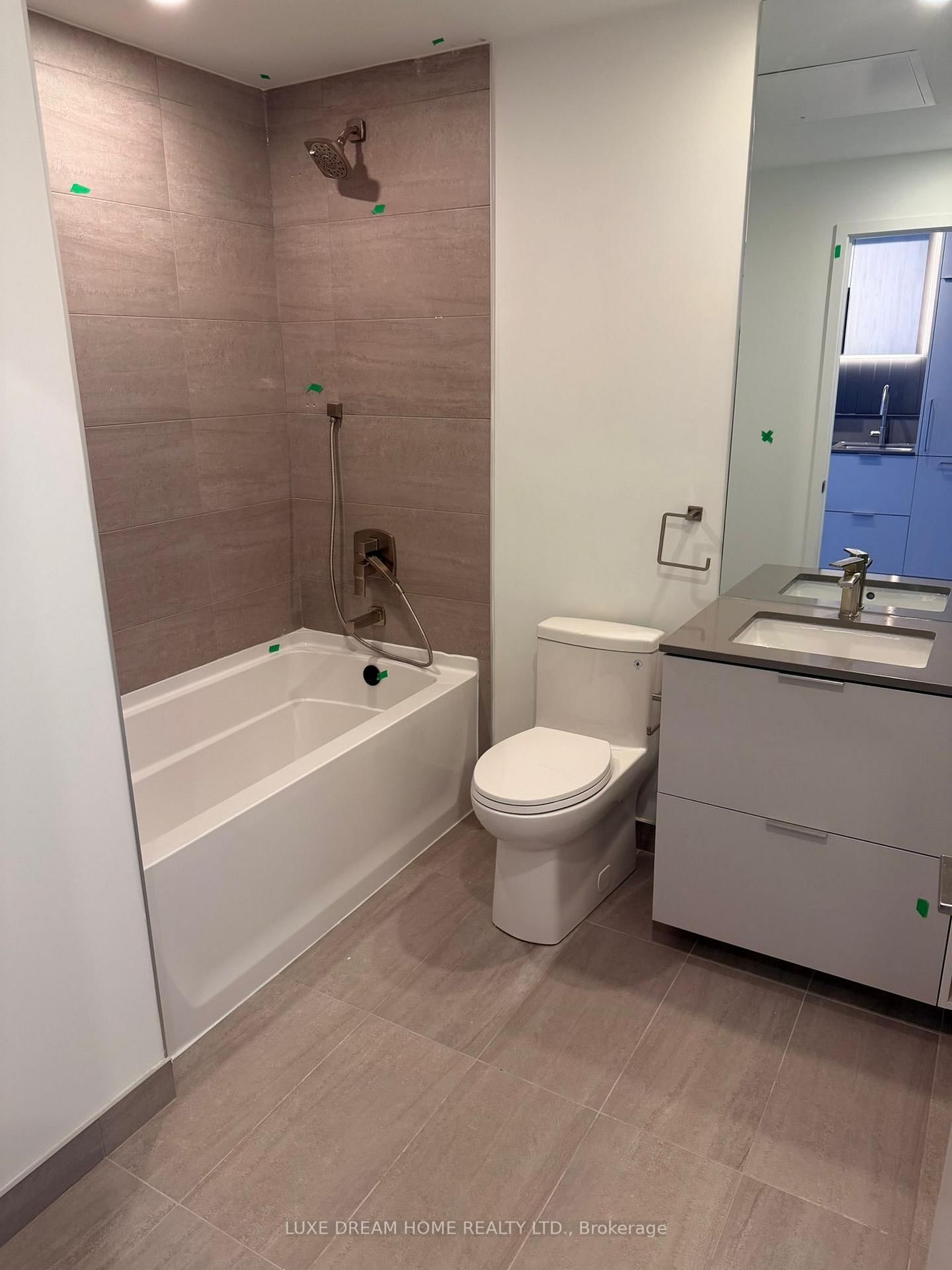 1 Fairview Road E, Unit 2405 - Photo 13