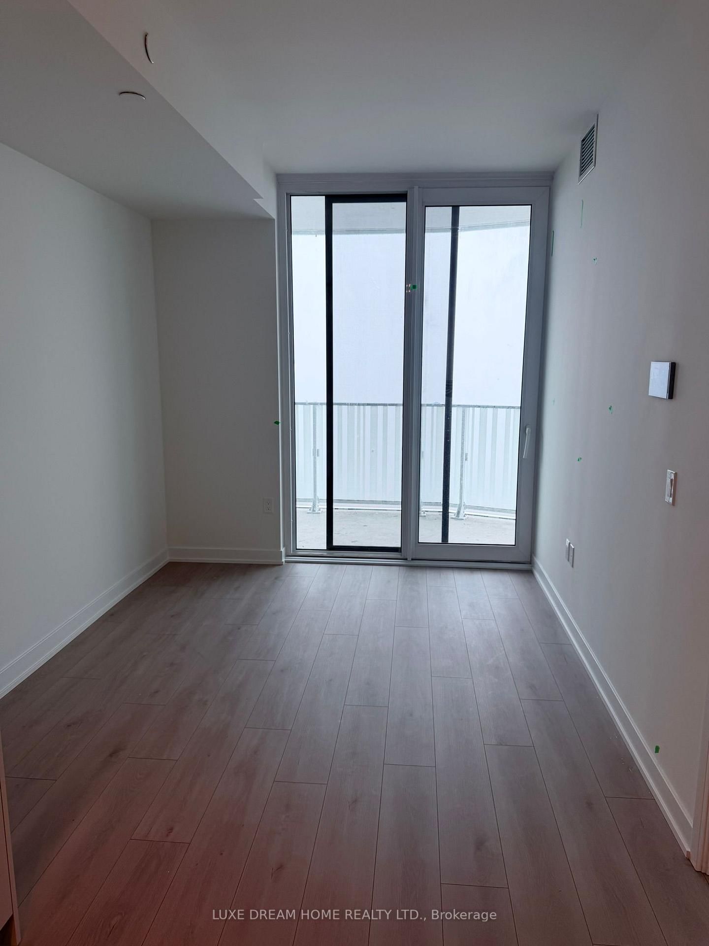 1 Fairview Road E, Unit 2405 - Photo 7