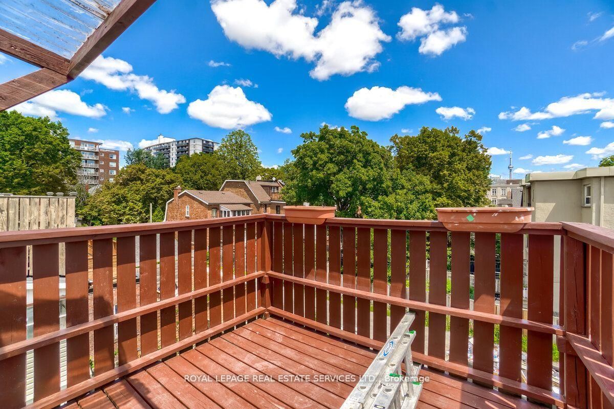 31 Tyndall Avenue • Toronto, ON photo 30