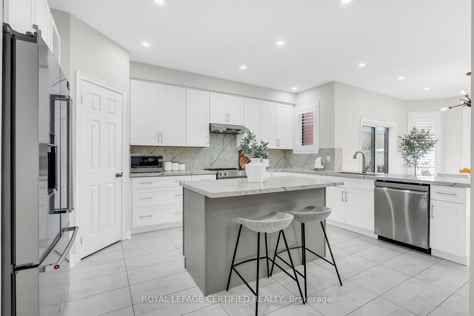 Detached House for sale at 461 Downes Jackson Heights, Milton, Ontario, L9T 8V7 - Harrison - MLS: W13014334