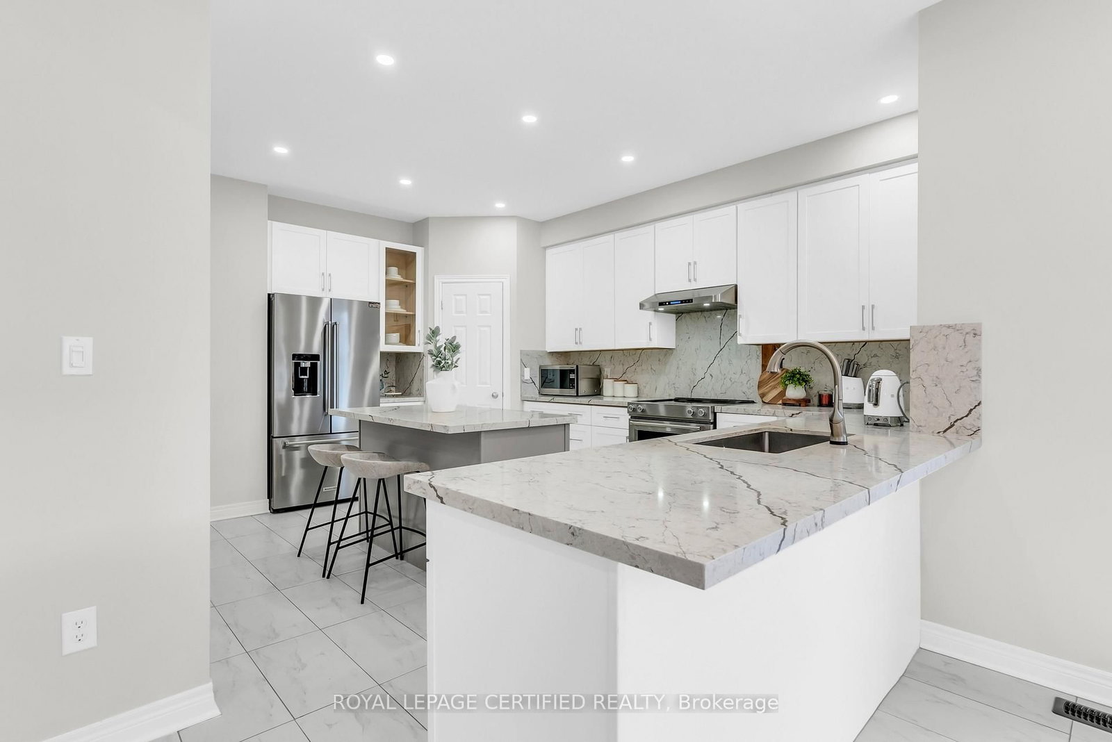 Detached House for sale at 461 Downes Jackson Heights, Milton, Ontario, L9T 8V7 - Harrison - MLS: W13014334