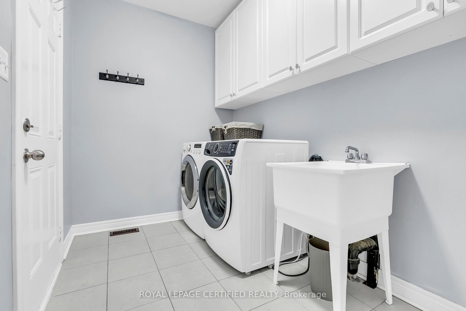 Detached House for sale at 461 Downes Jackson Heights, Milton, Ontario, L9T 8V7 - Harrison - MLS: W13014334