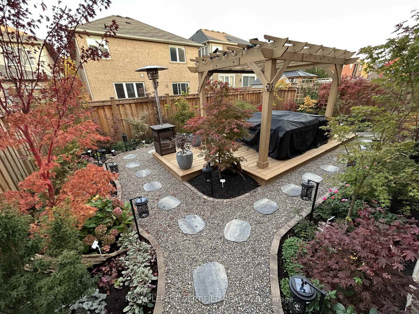 Detached House for sale at 461 Downes Jackson Heights, Milton, Ontario, L9T 8V7 - Harrison - MLS: W13014334