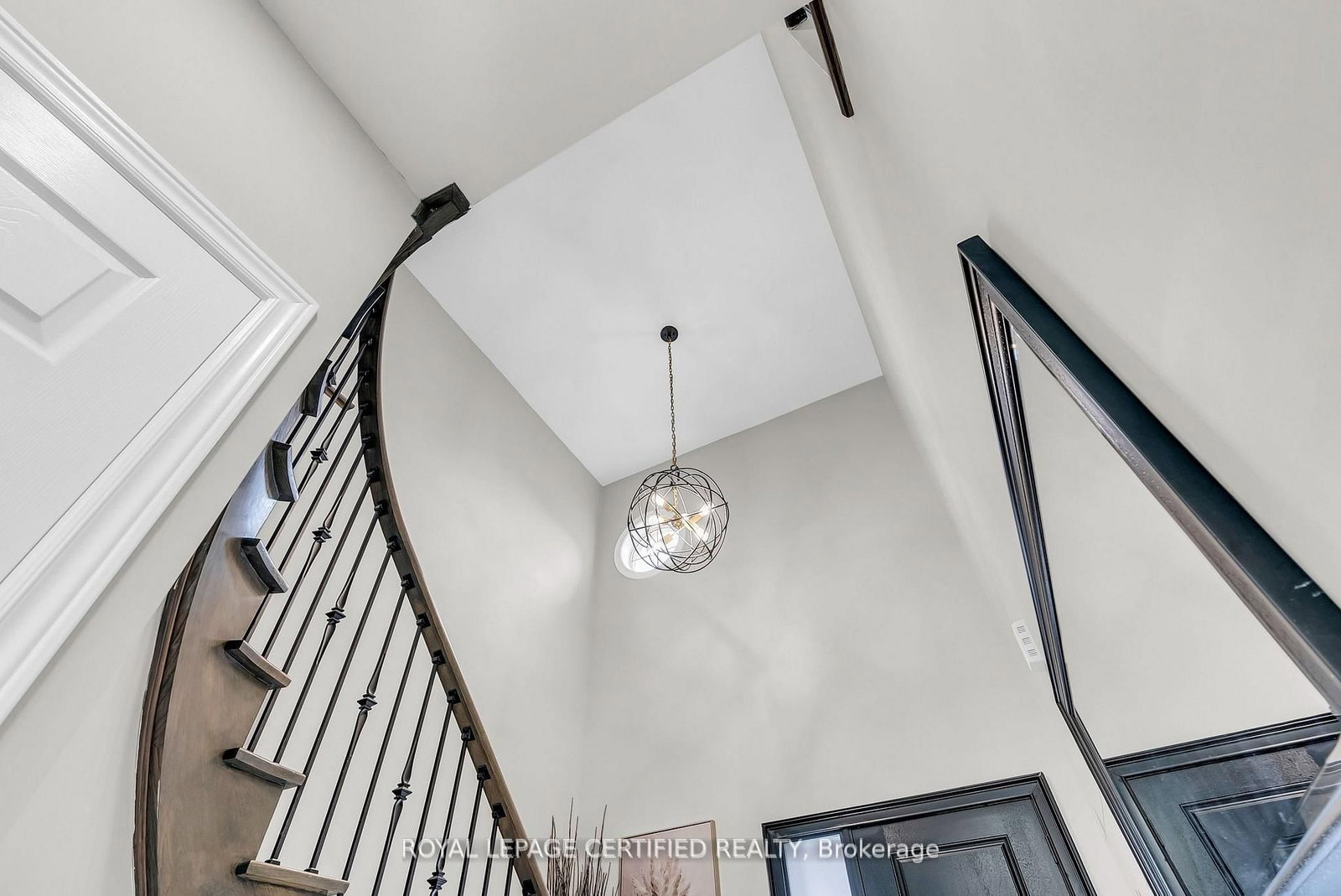 Detached House for sale at 461 Downes Jackson Heights, Milton, Ontario, L9T 8V7 - Harrison - MLS: W13014334