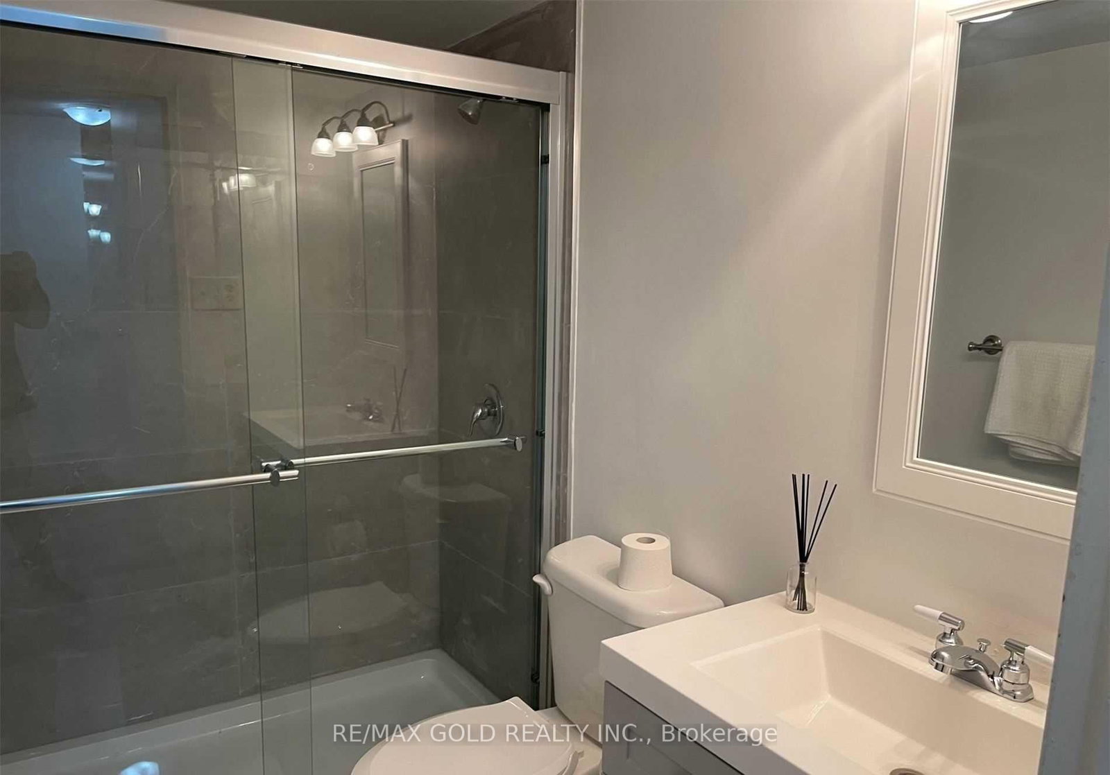 4 King Cross Road, Unit 307 - Photo 11