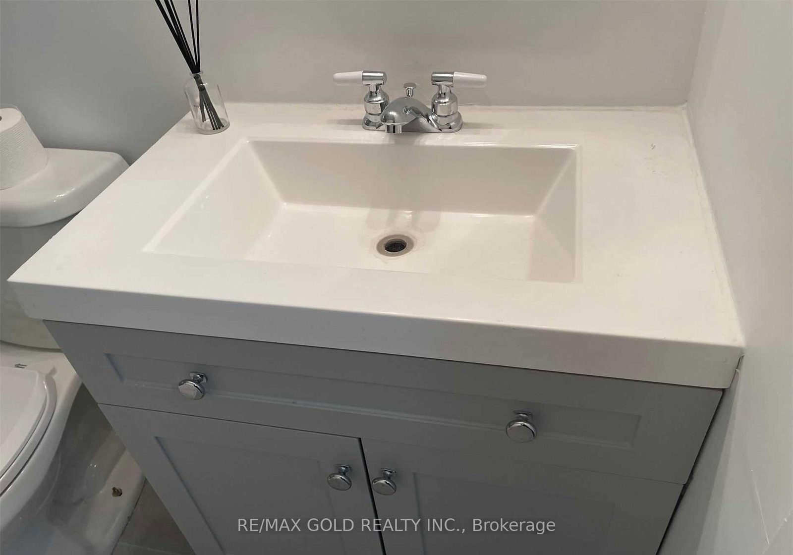 4 King Cross Road, Unit 307 - Photo 13