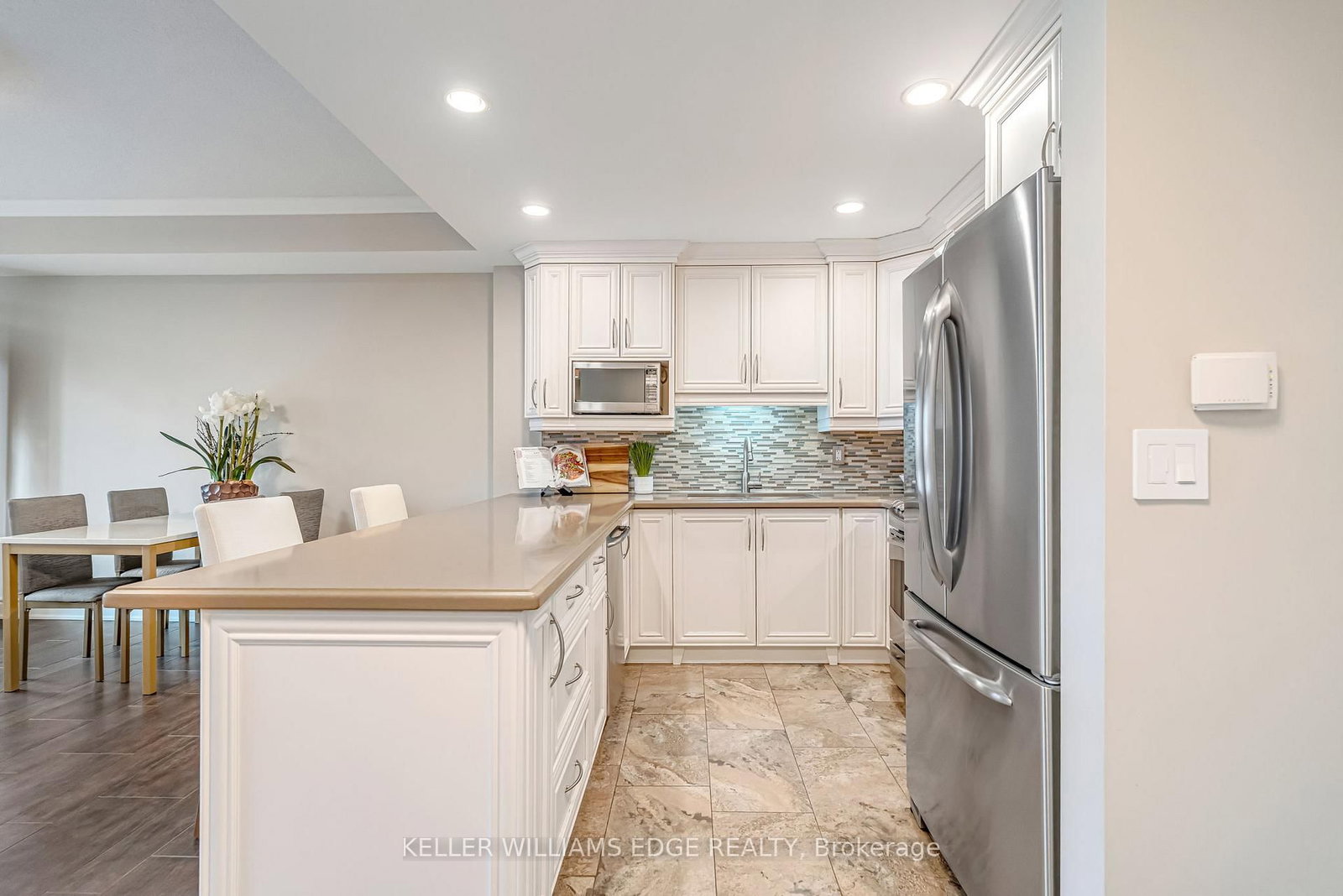 399 Elizabeth Street, Unit 506 - Photo 15