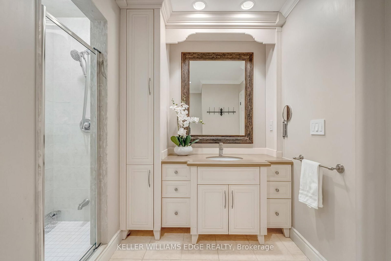 399 Elizabeth Street, Unit 506 - Photo 22