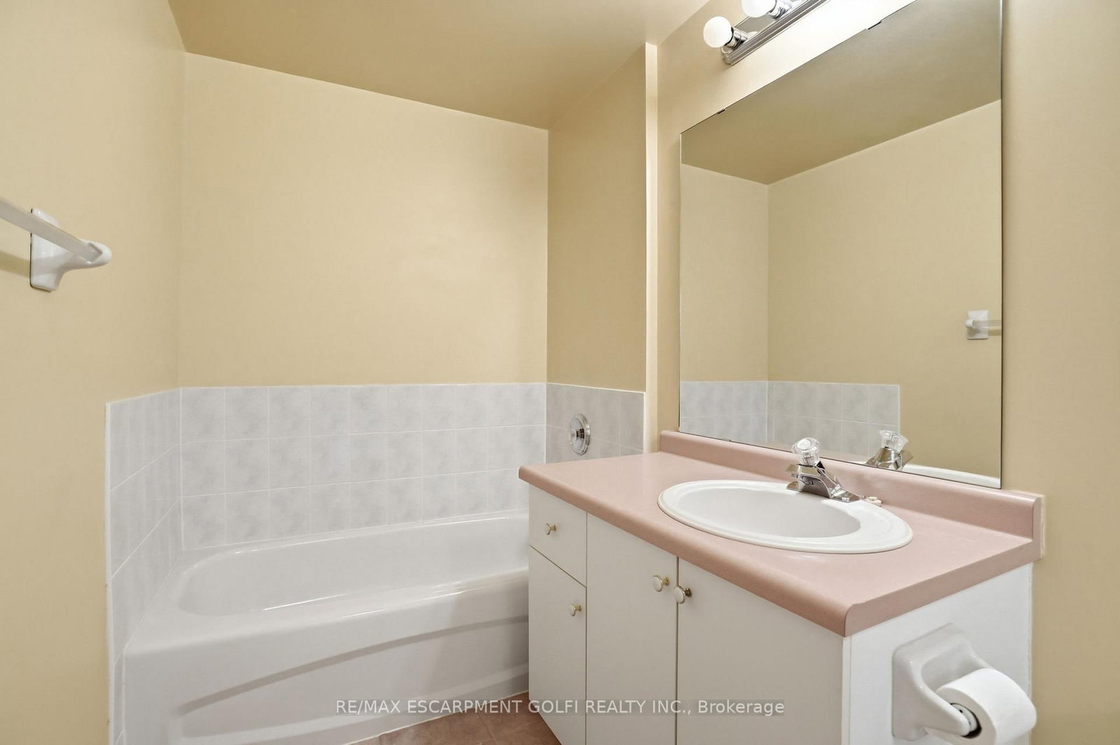 3497 Upper Middle Drive, Unit 108 - Photo 8
