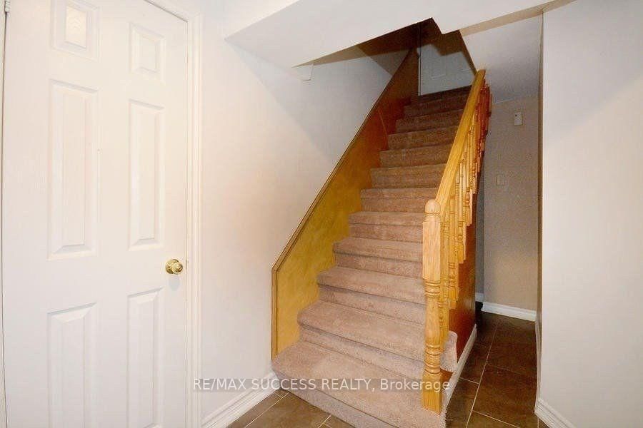 422 Silverthorne Crescent - Photo 5