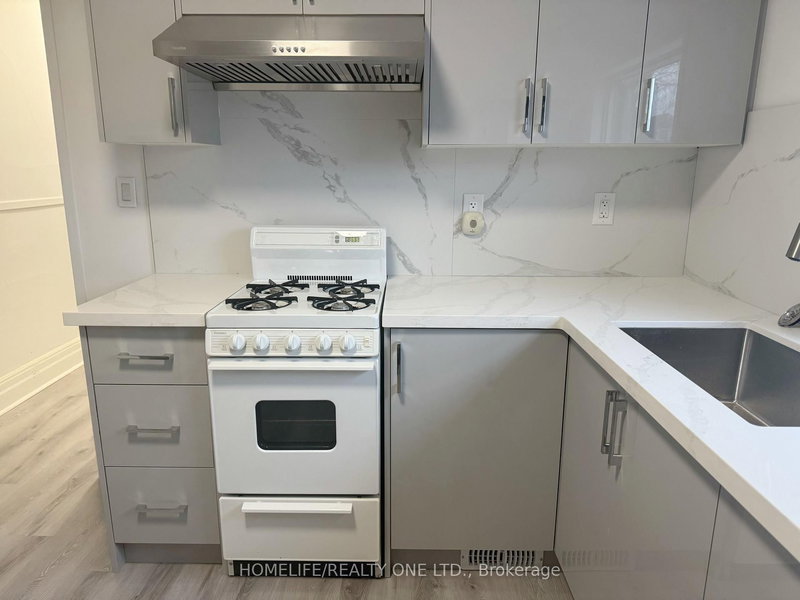 2nd floor - 1067 Dovercourt Rd, Toronto, M6H 2X7 | Image 3