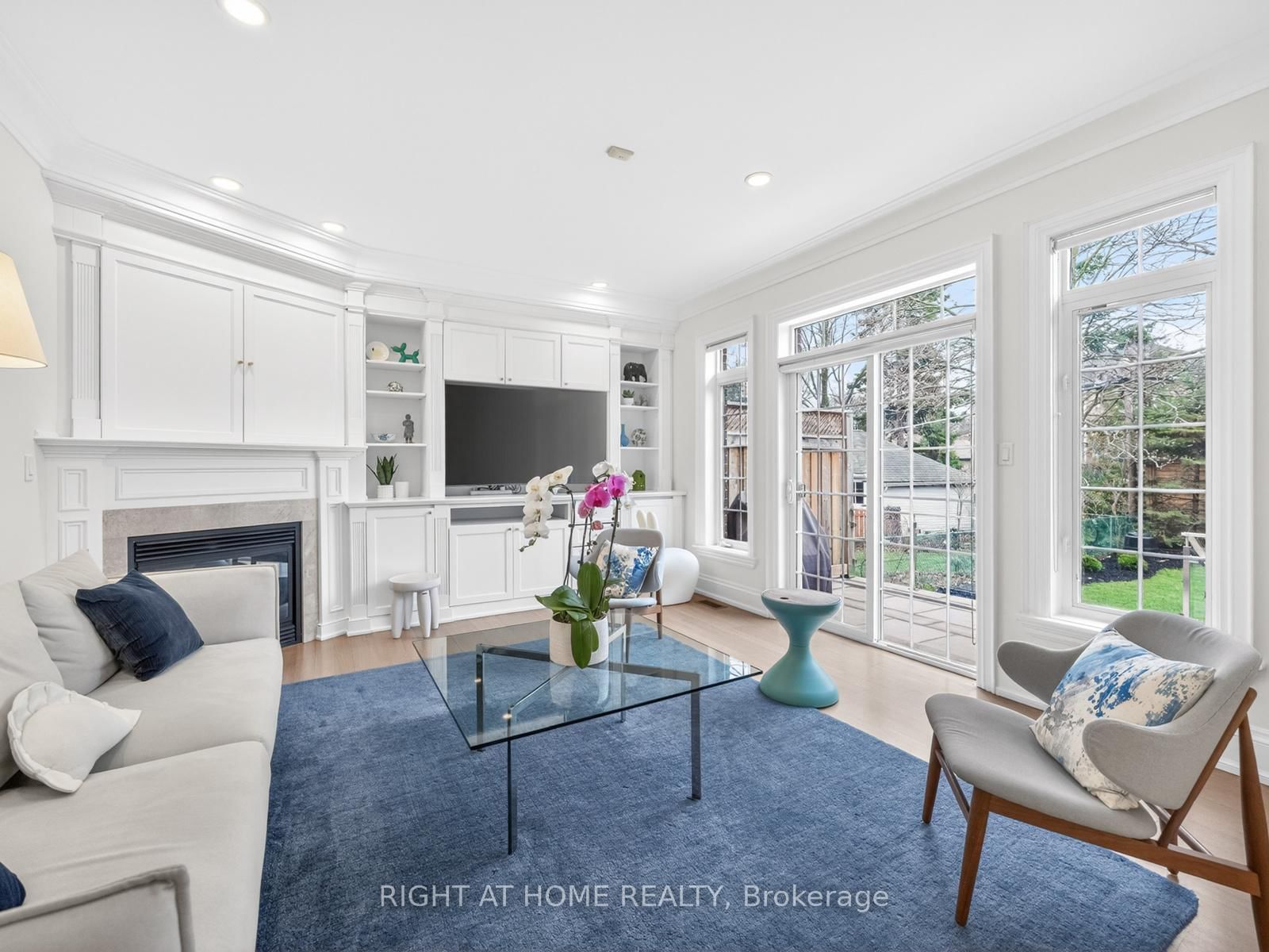 Detached House for sale at 36 Gardenvale Road, Toronto, Ontario, M8Z 4B9 - Stonegate-Queensway - MLS: W13014556