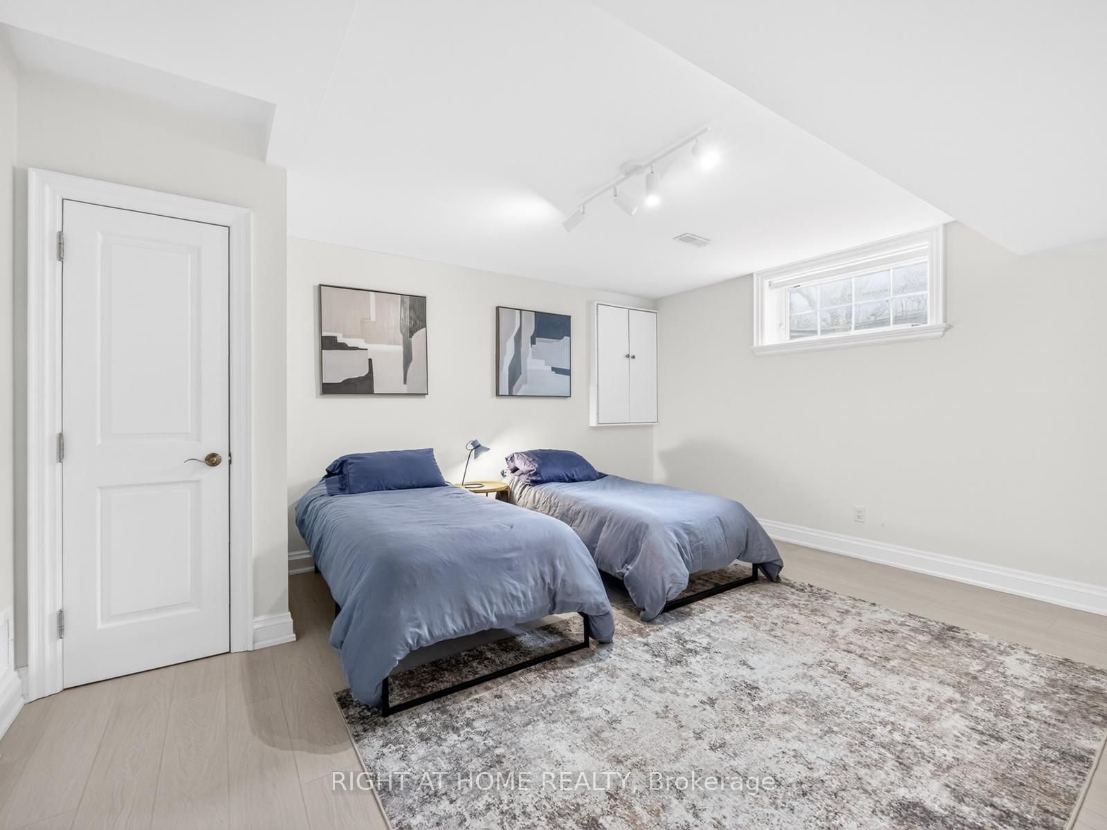 Detached House for sale at 36 Gardenvale Road, Toronto, Ontario, M8Z 4B9 - Stonegate-Queensway - MLS: W13014556