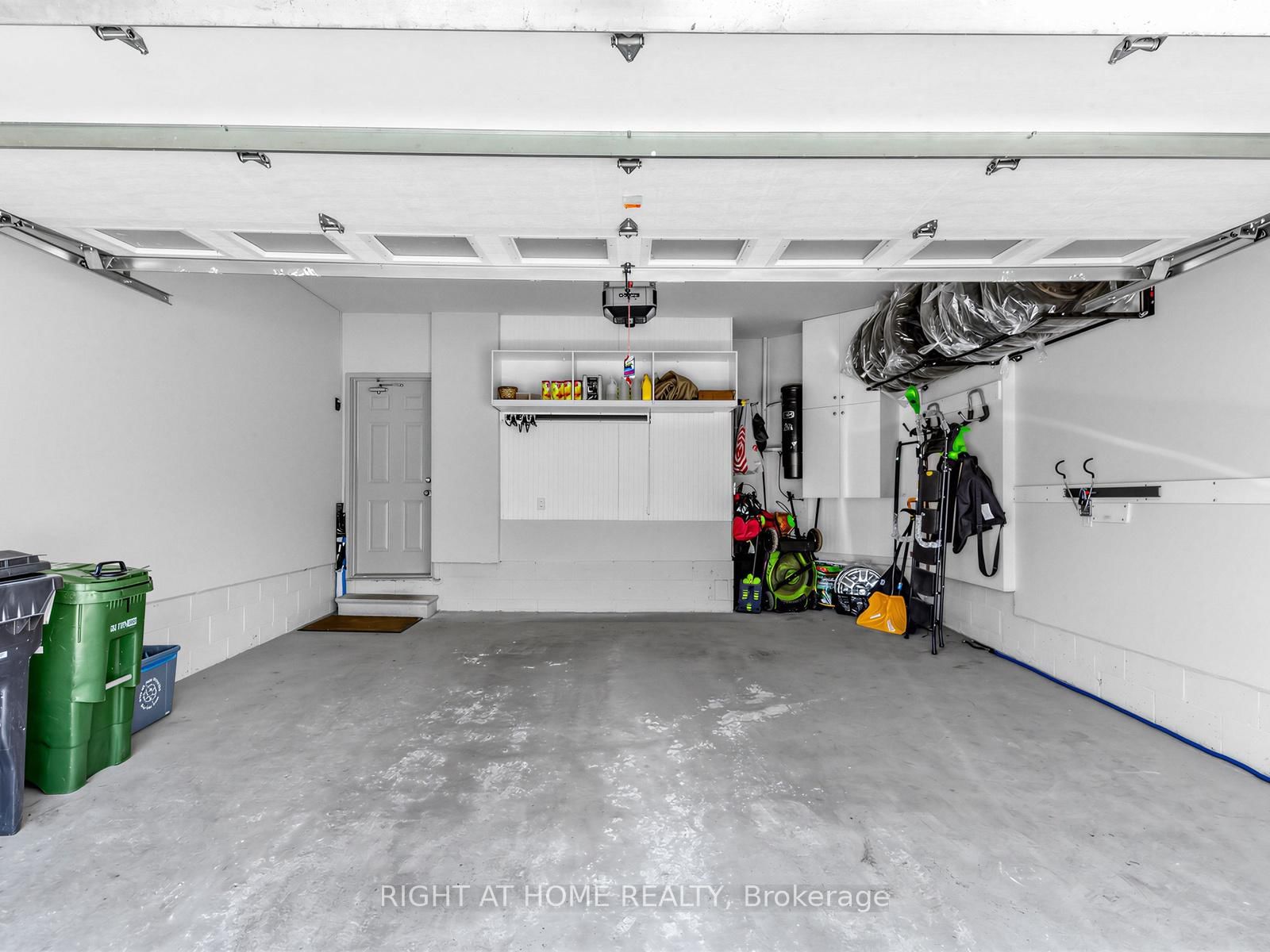 Detached House for sale at 36 Gardenvale Road, Toronto, Ontario, M8Z 4B9 - Stonegate-Queensway - MLS: W13014556