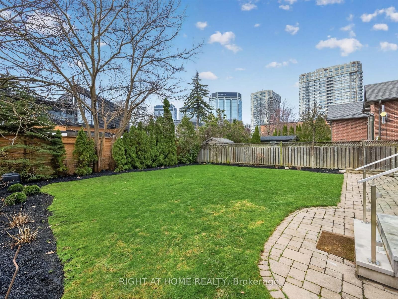 Detached House for sale at 36 Gardenvale Road, Toronto, Ontario, M8Z 4B9 - Stonegate-Queensway - MLS: W13014556