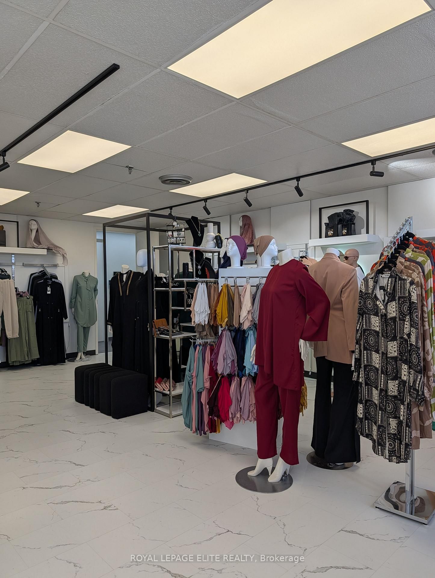 700 DUNDAS Street E, Unit 202 - Photo 3