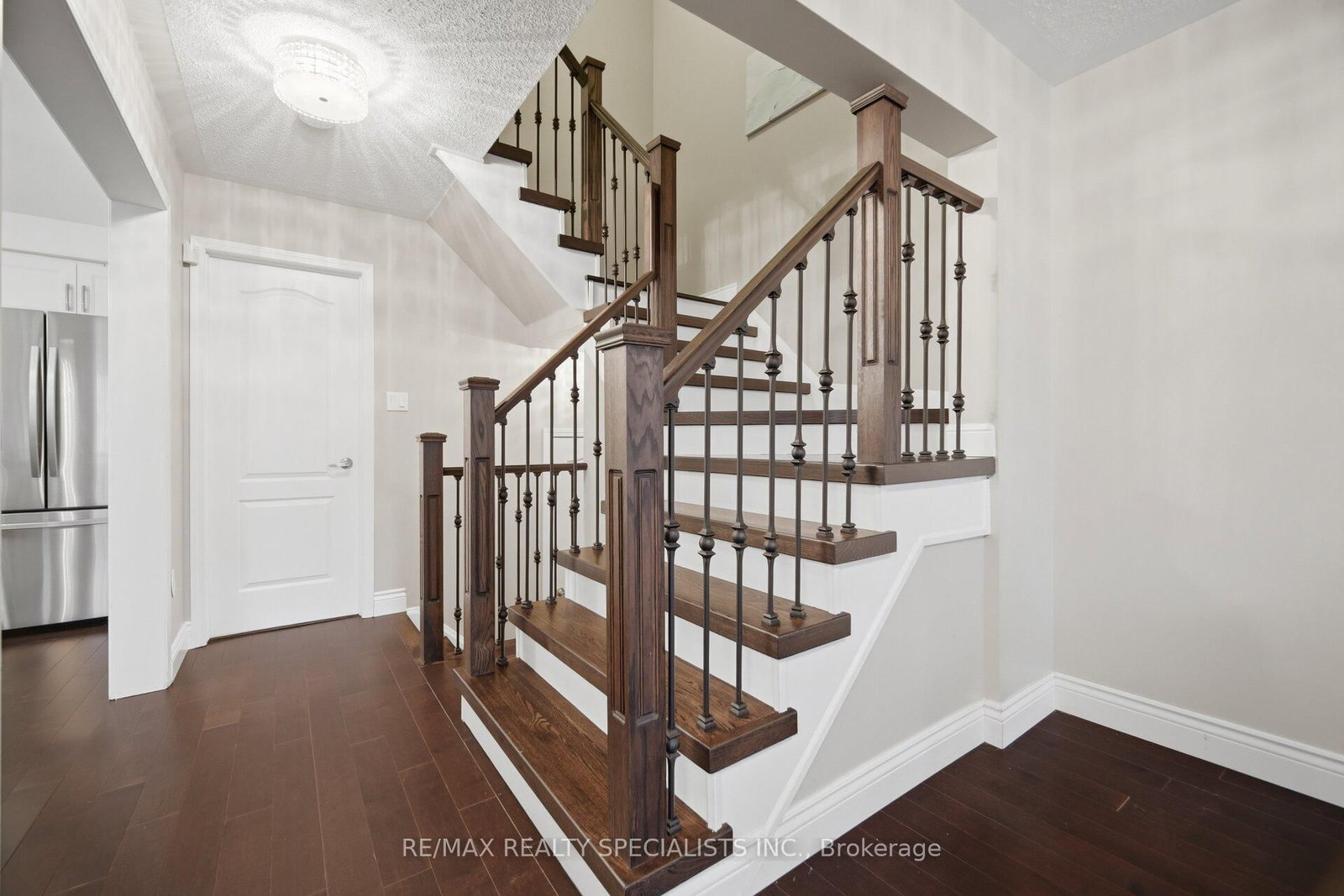 Townhouse for sale at 932 Sprague Place, Milton, Ontario, L9T 0K8 - Coates - MLS: W13014586