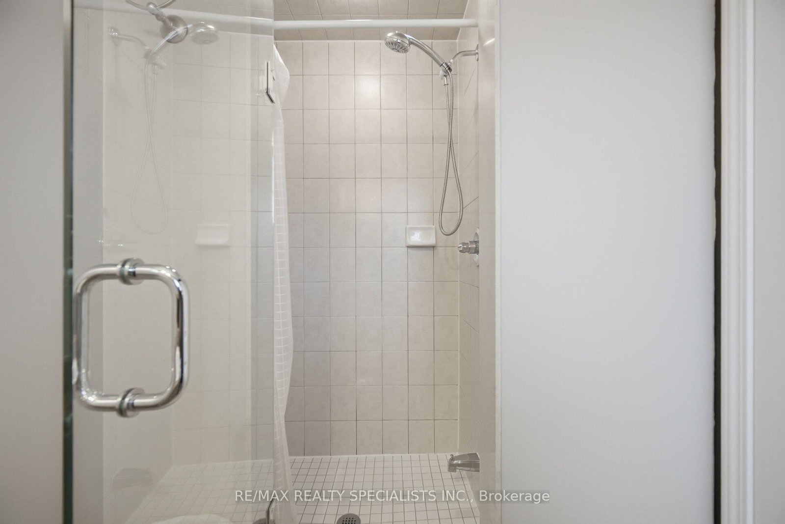 Townhouse for sale at 932 Sprague Place, Milton, Ontario, L9T 0K8 - Coates - MLS: W13014586