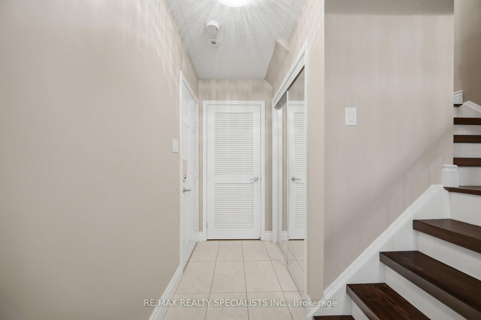 932 Sprague Place - Photo 38