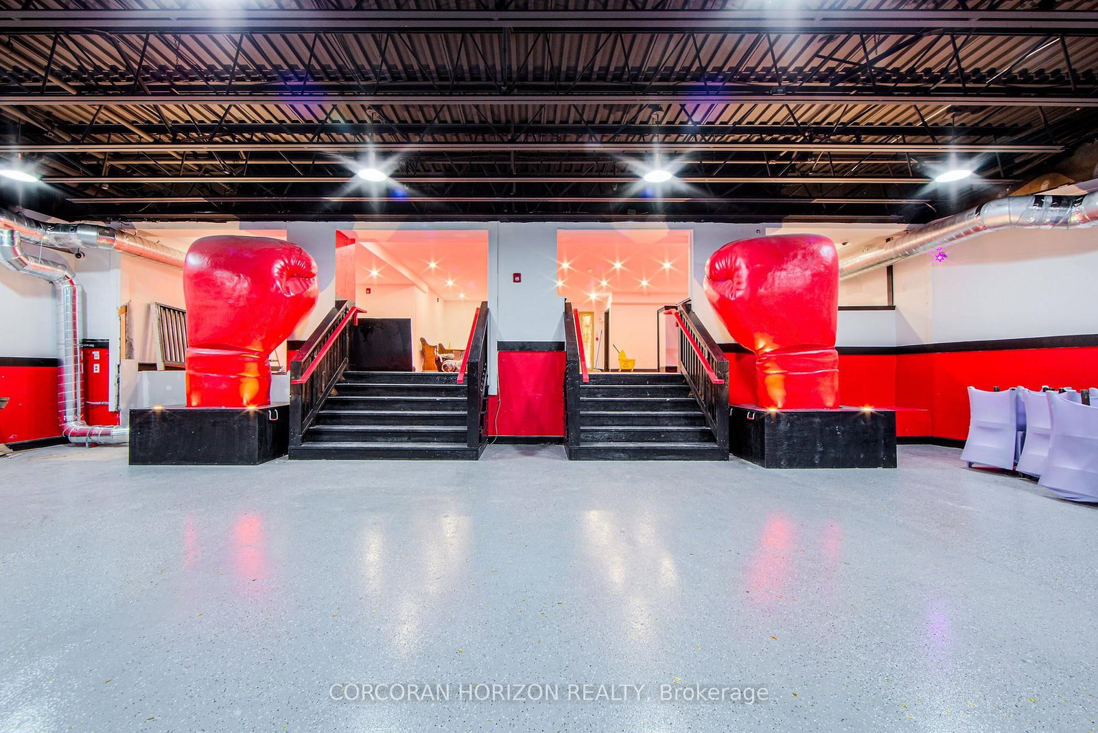 2261 Dundas Street - Photo 12