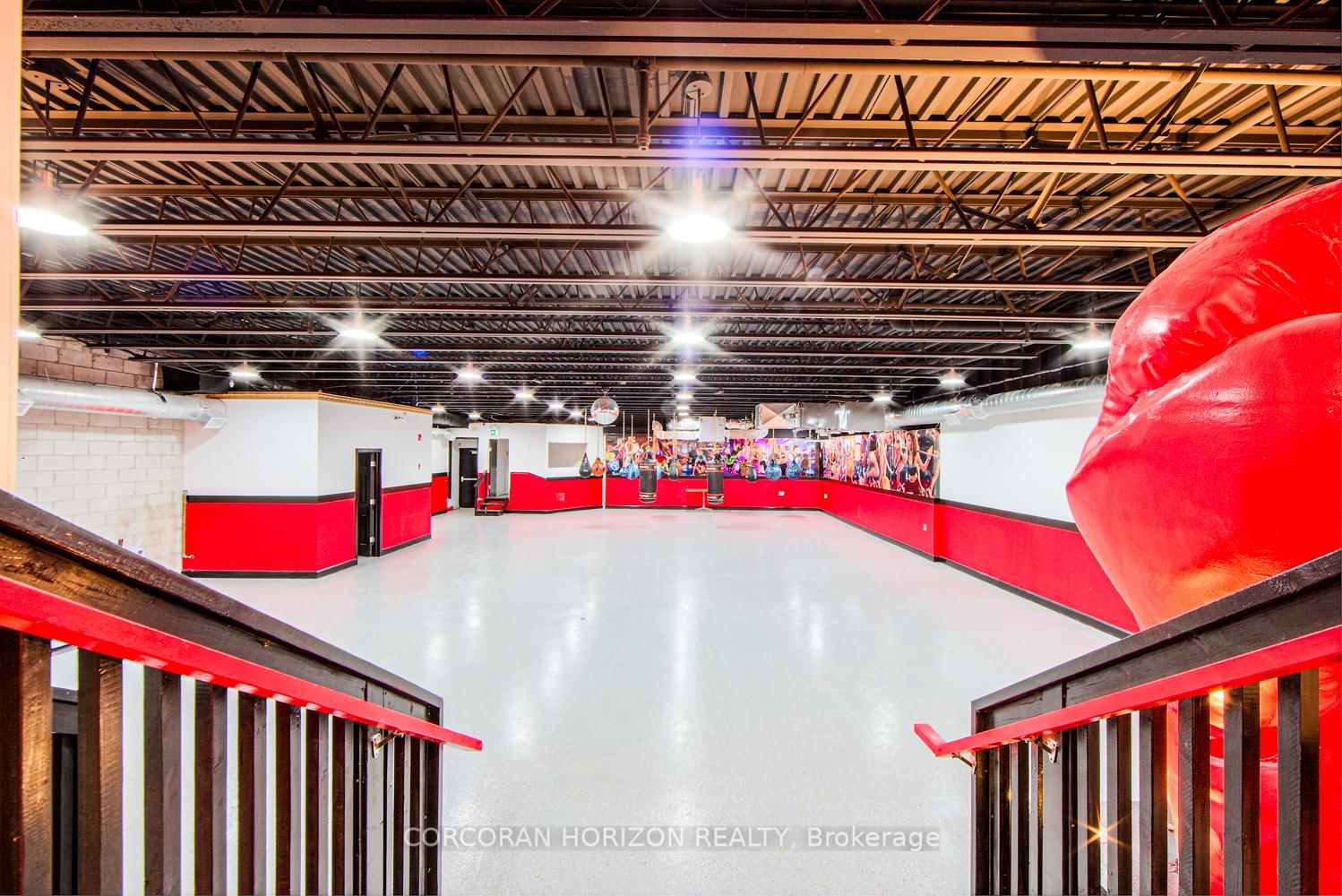 2261 Dundas Street - Photo 14