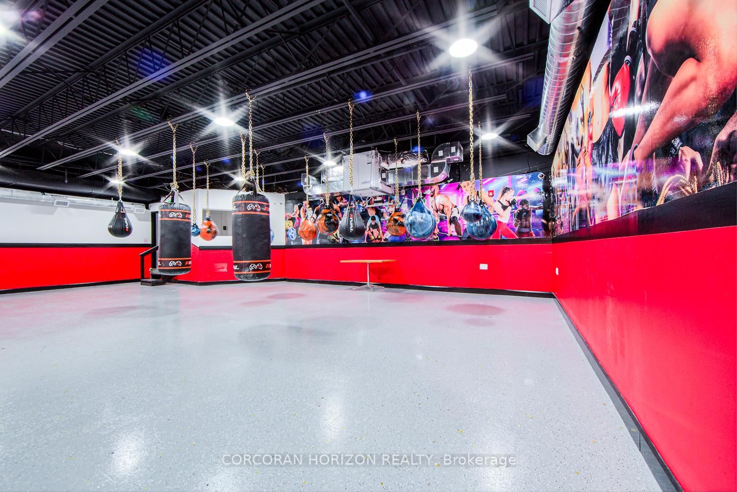 2261 Dundas Street - Photo 17