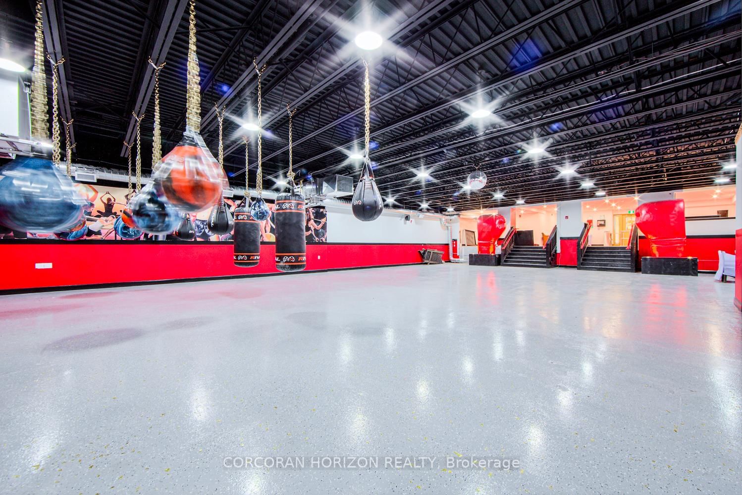 2261 Dundas Street - Photo 20