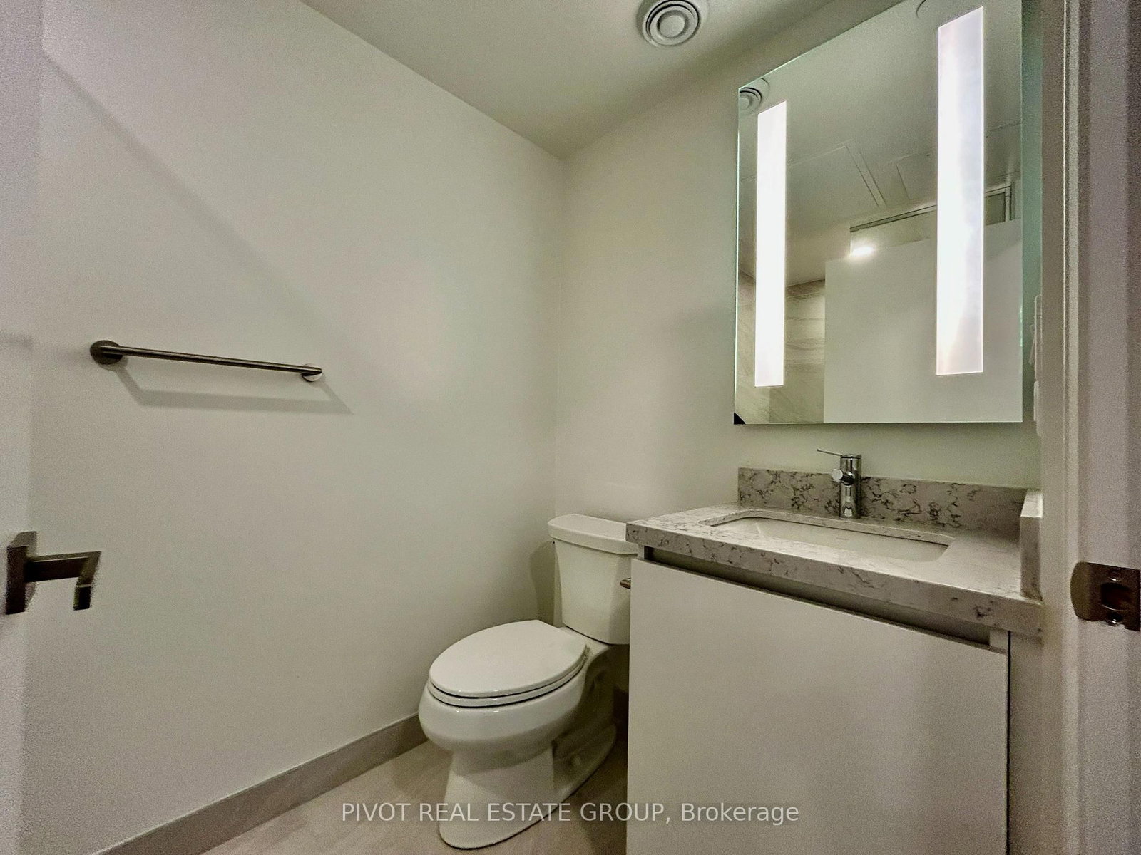 2 Erskine Road, Unit 1205 - Photo 8