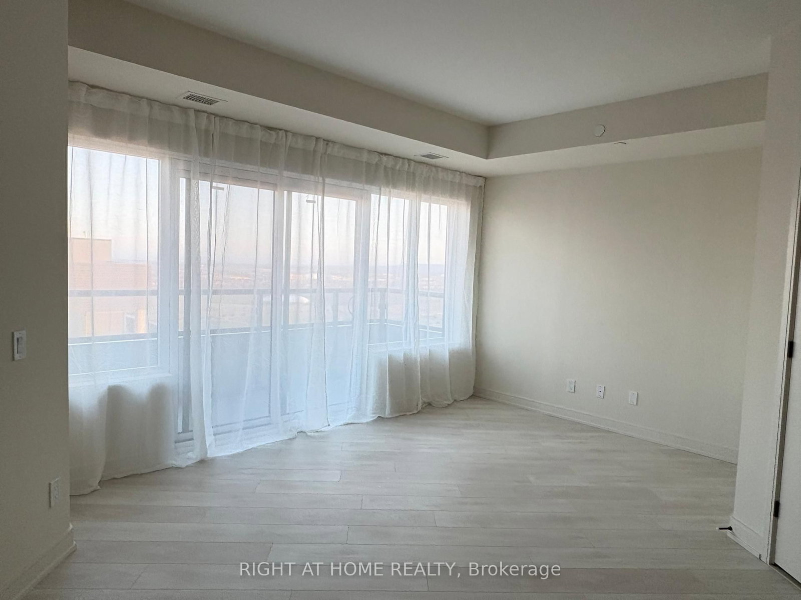 8020 Derry Road, Unit 2307 - Photo 5