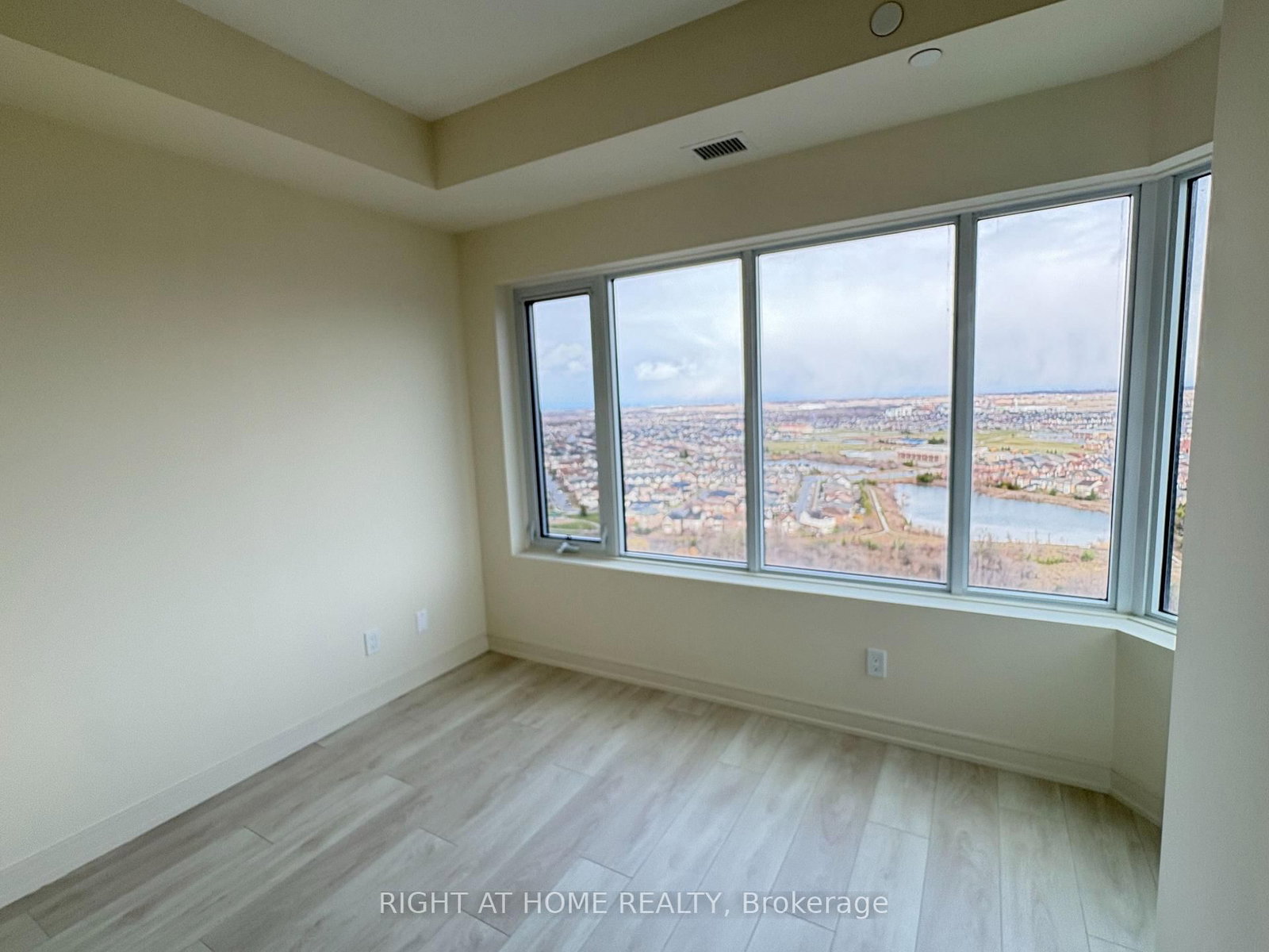 8020 Derry Road, Unit 2307 - Photo 7