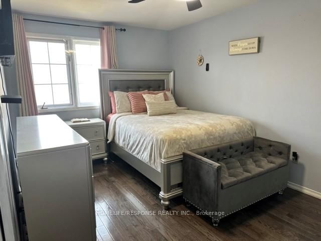 Detached House for sale at 16 Cochrane Avenue, Brampton, Ontario, L6Z 4J4 - Heart Lake East - MLS: W13014730