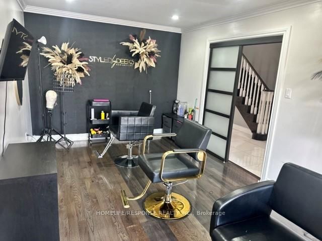 Detached House for sale at 16 Cochrane Avenue, Brampton, Ontario, L6Z 4J4 - Heart Lake East - MLS: W13014730