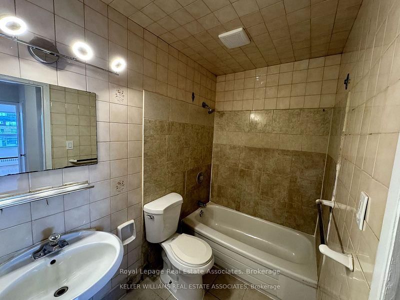 3071 Hurontario Street, Unit 1 - Photo 10