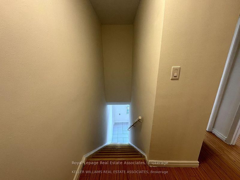 3071 Hurontario Street, Unit 1 - Photo 4