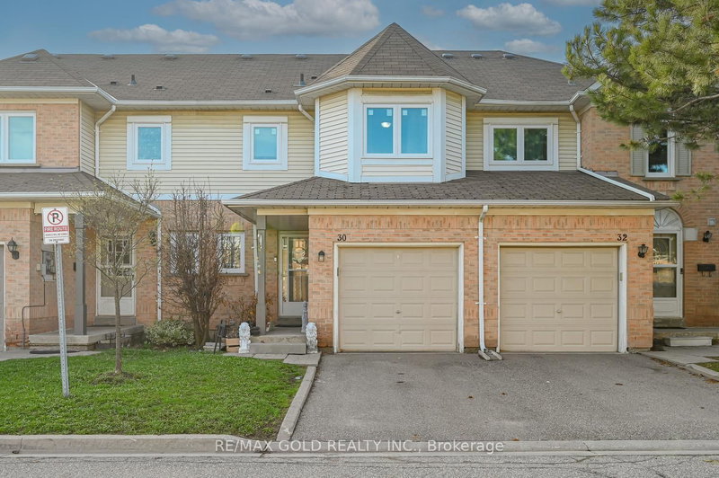 30 Wickstead Crt, Brampton, L6R 1N8 | Image 2