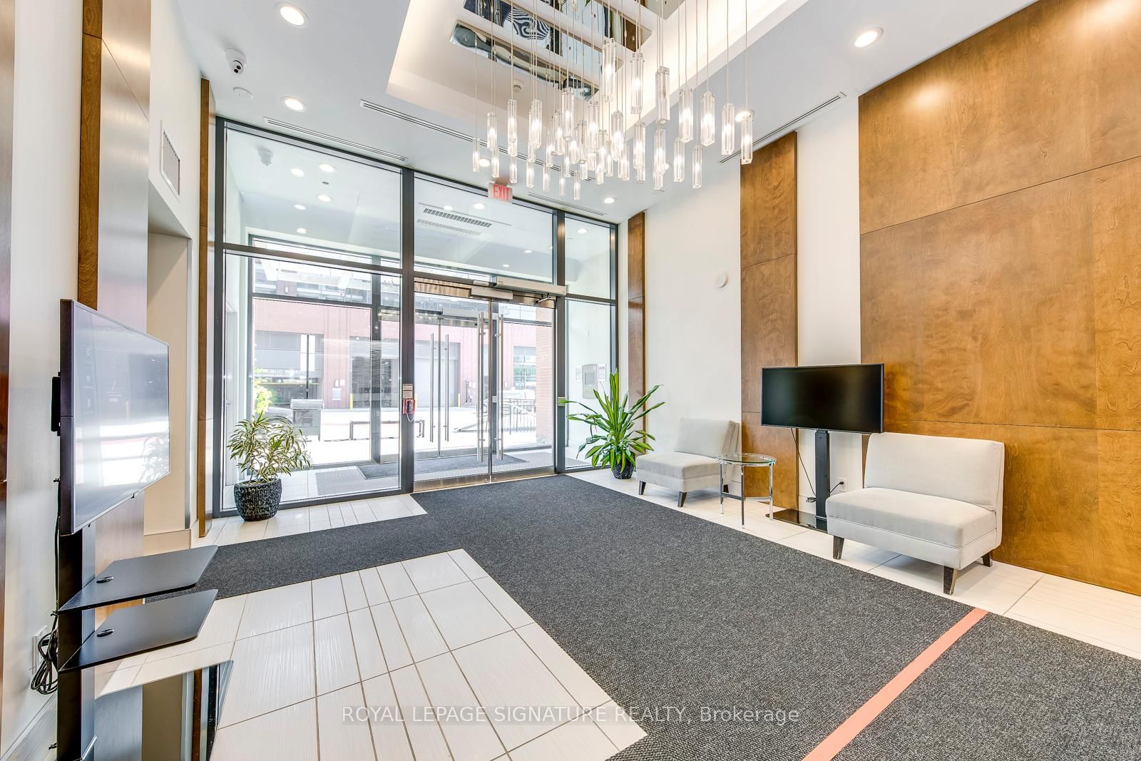 2212 Lake Shore Boulevard W, Unit 1907 - Photo 16