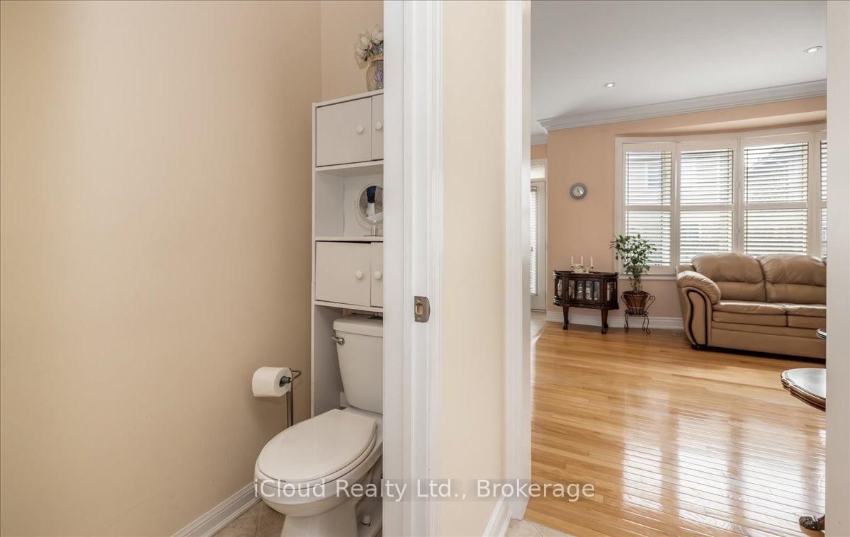 Detached House for sale at 625 Laughren Crescent, Milton, Ontario, L9T 0G6 - Coates - MLS: W13014836