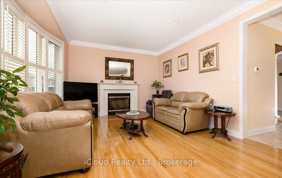 Detached House for sale at 625 Laughren Crescent, Milton, Ontario, L9T 0G6 - Coates - MLS: W13014836