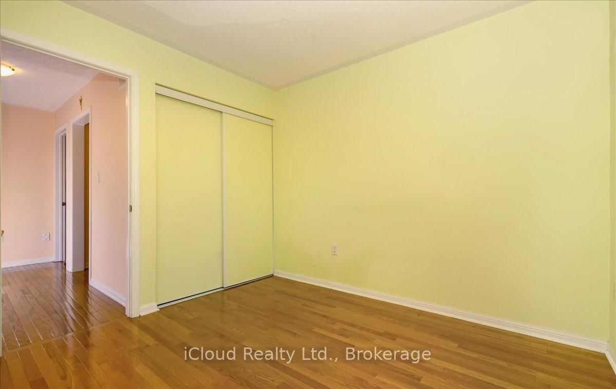 Detached House for sale at 625 Laughren Crescent, Milton, Ontario, L9T 0G6 - Coates - MLS: W13014836