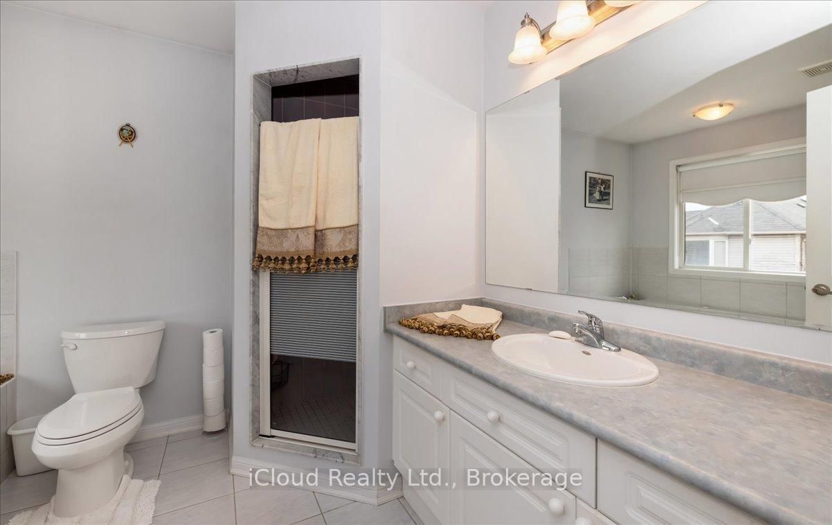 Detached House for sale at 625 Laughren Crescent, Milton, Ontario, L9T 0G6 - Coates - MLS: W13014836