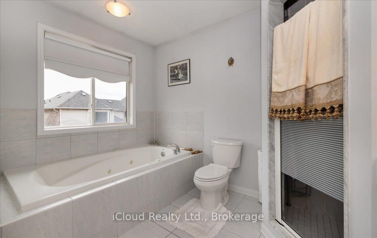 Detached House for sale at 625 Laughren Crescent, Milton, Ontario, L9T 0G6 - Coates - MLS: W13014836