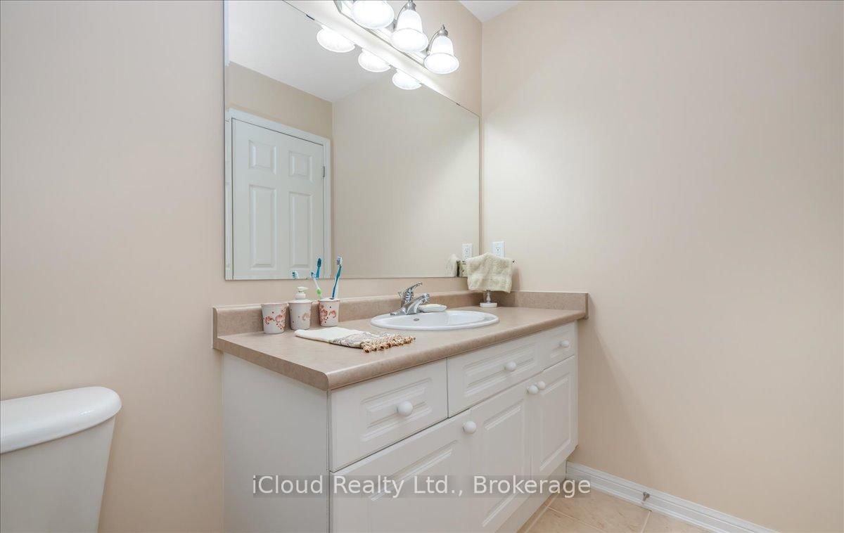 Detached House for sale at 625 Laughren Crescent, Milton, Ontario, L9T 0G6 - Coates - MLS: W13014836