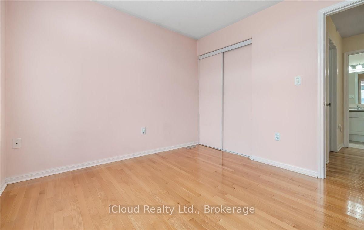 Detached House for sale at 625 Laughren Crescent, Milton, Ontario, L9T 0G6 - Coates - MLS: W13014836