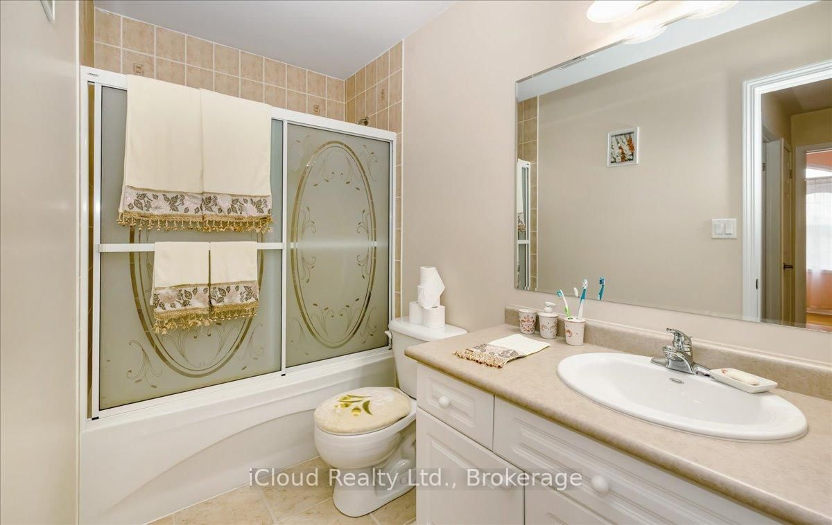 Detached House for sale at 625 Laughren Crescent, Milton, Ontario, L9T 0G6 - Coates - MLS: W13014836