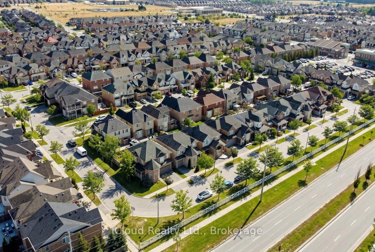 Detached House for sale at 625 Laughren Crescent, Milton, Ontario, L9T 0G6 - Coates - MLS: W13014836