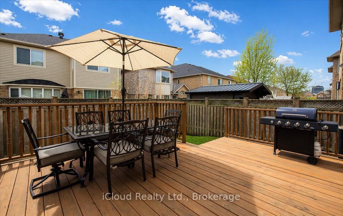 Detached House for sale at 625 Laughren Crescent, Milton, Ontario, L9T 0G6 - Coates - MLS: W13014836